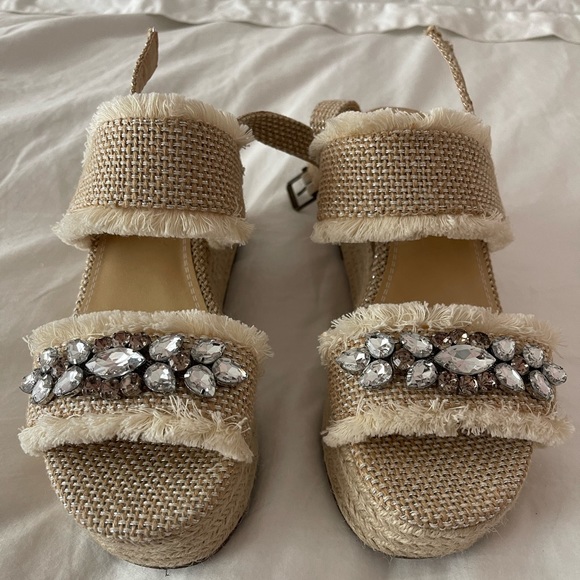 Crown Vintage Platform Jeweled Sandals Sz 8 - Picture 1 of 6